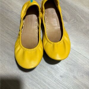 Mustard Tieks
